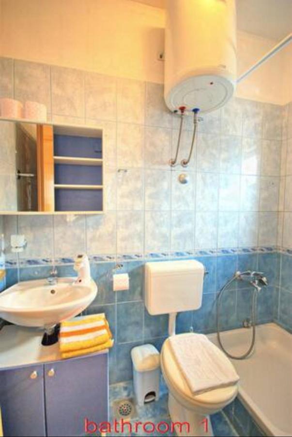 Apartment Martina Tucepi Luaran gambar