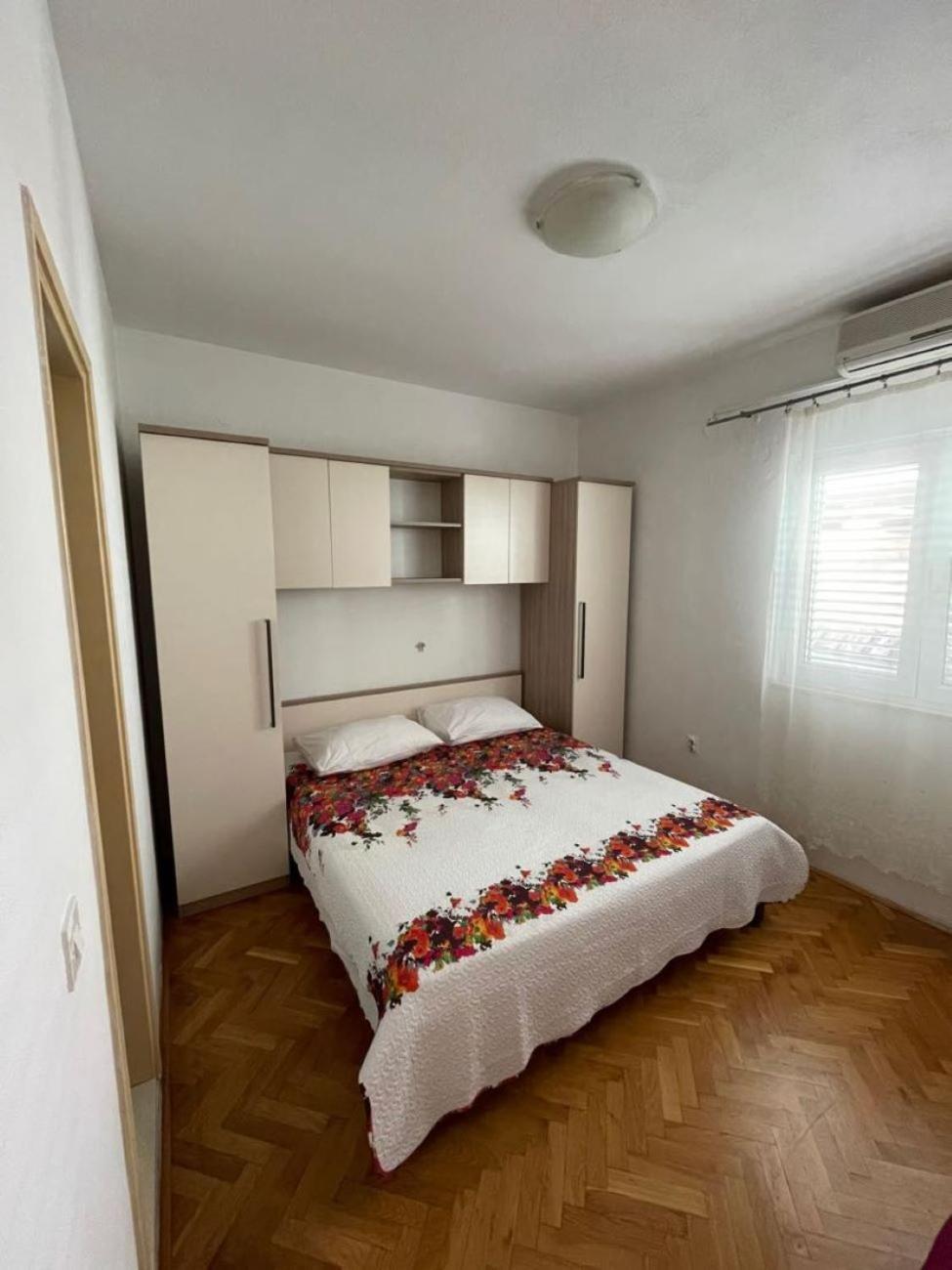 Apartment Martina Tucepi Luaran gambar